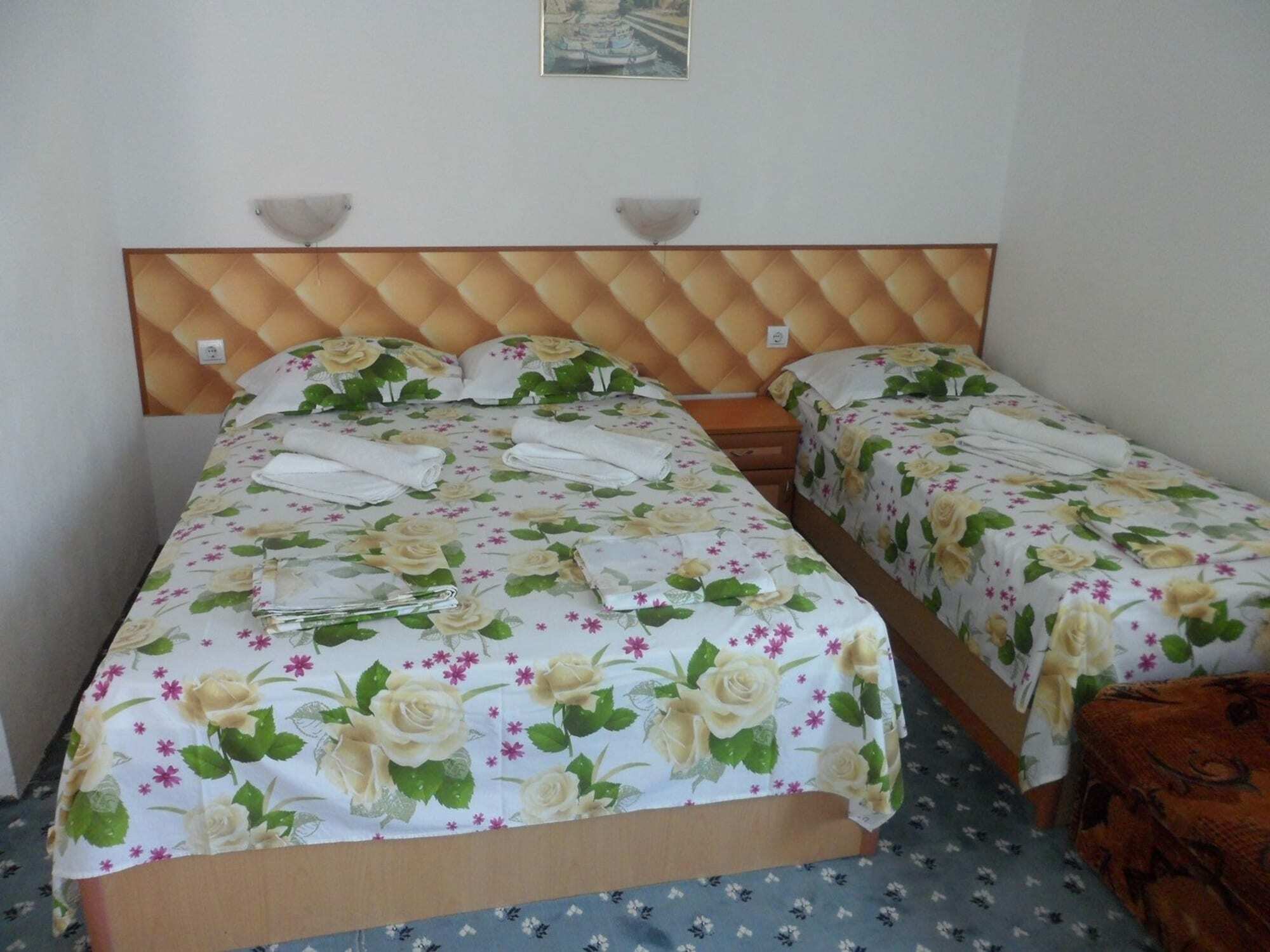 Sianie Guest House Ravda Exterior photo