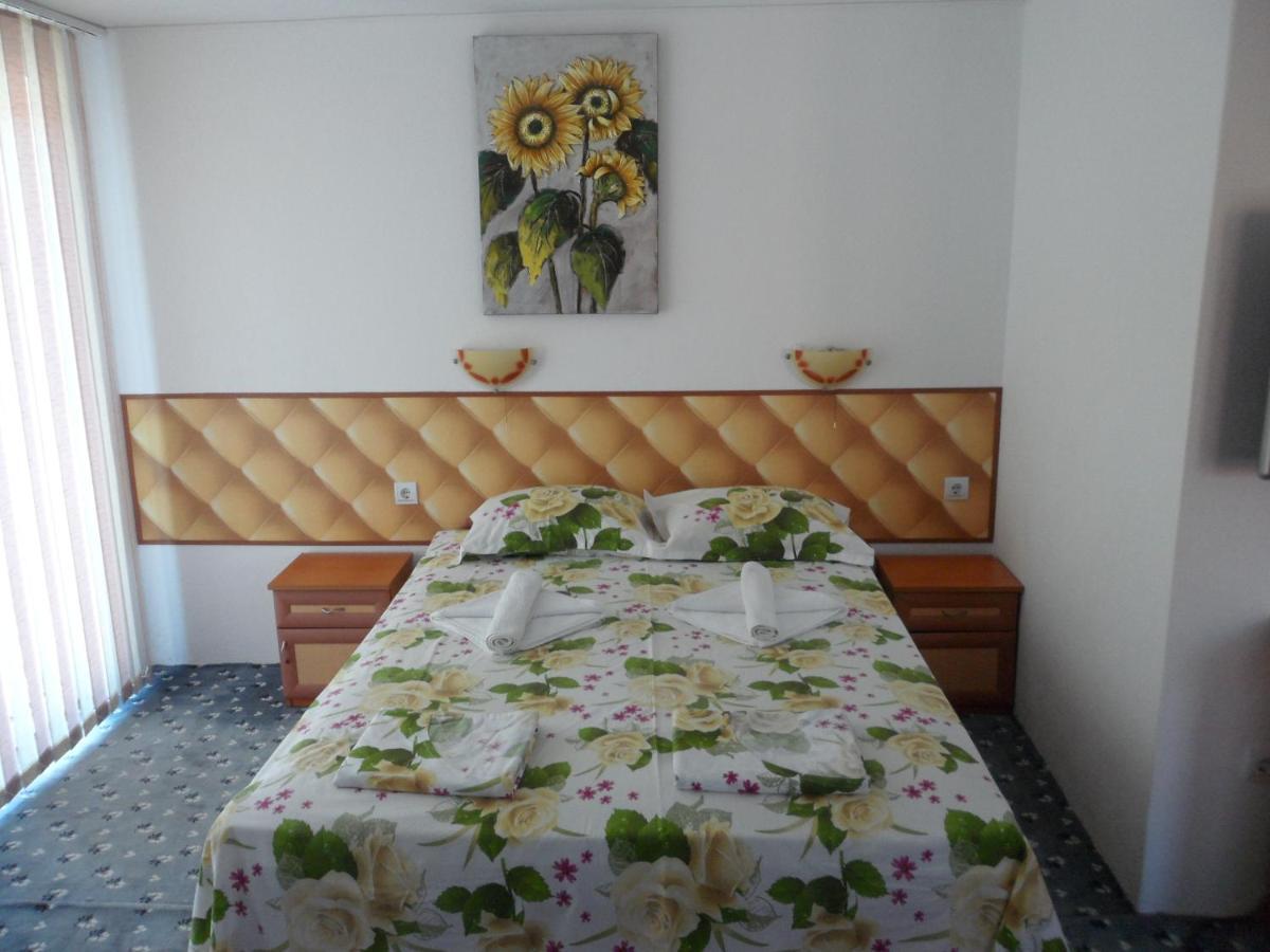 Sianie Guest House Ravda Room photo